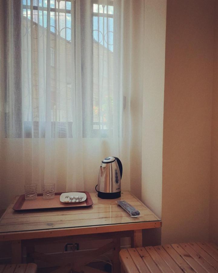 At Pikotiko'S - Korca City Rooms For Rent Buitenkant foto