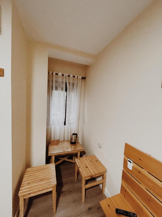 At Pikotiko'S - Korca City Rooms For Rent Buitenkant foto
